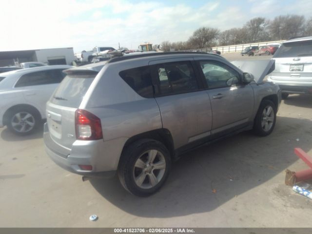 1C4NJDEBXGD594149 Jeep Compass Latitude