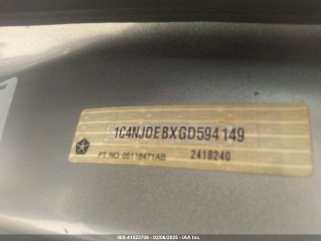 1C4NJDEBXGD594149 Jeep Compass Latitude
