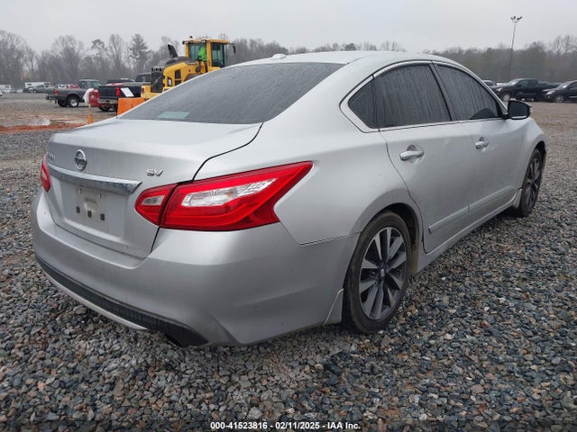 1N4AL3AP1HC115795 Nissan Altima 2.5 Sv