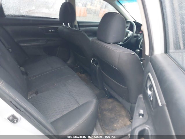 1N4AL3AP1HC115795 Nissan Altima 2.5 Sv