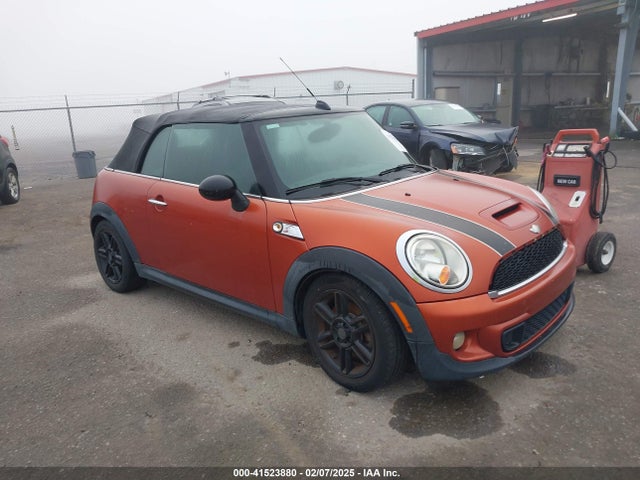 2013 MINI CONVERTIBLE WMWZP3C58DT297712 Photo 0