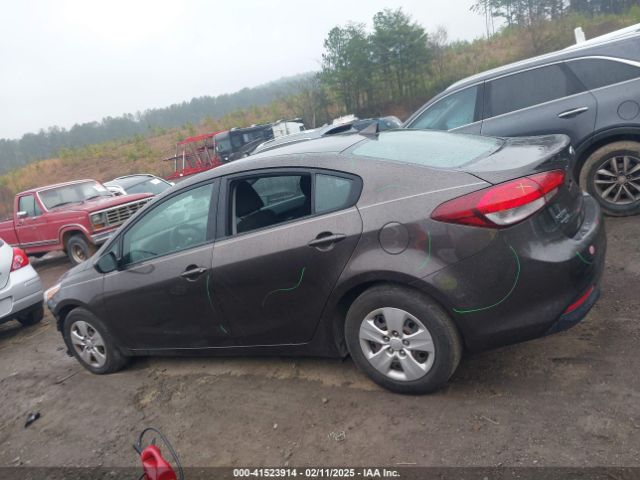 3KPFK4A77JE197233 KIA FORTE LX