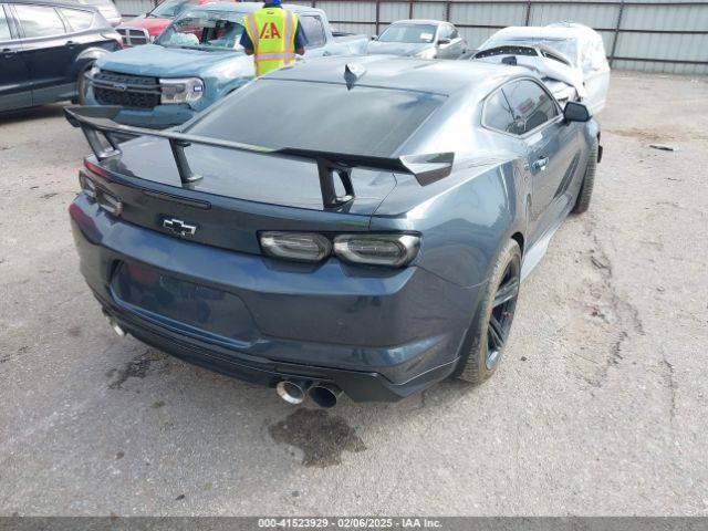 2019 CHEVROLET CAMARO 1G1FJ1R65K0139671 Photo 3