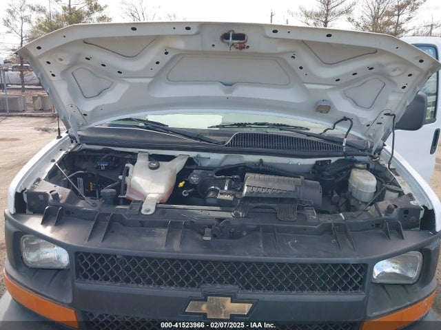 Chevrolet Express 2500 Work Van 2016 1GCWGBFF6G1154276 Image 10
