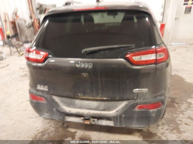 1C4PJMCS2GW133592 Jeep Cherokee Latitude