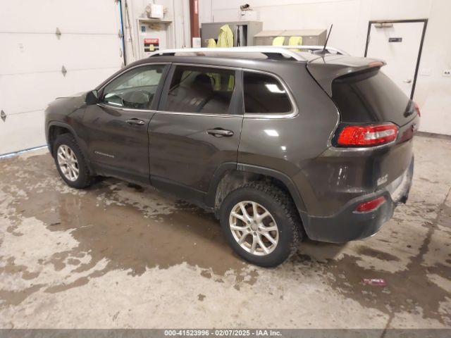 1C4PJMCS2GW133592 Jeep Cherokee Latitude