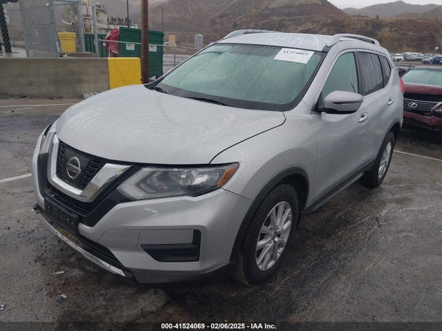 Nissan ROGUE SV 2017 KNMAT2MV0HP607869 Image 2