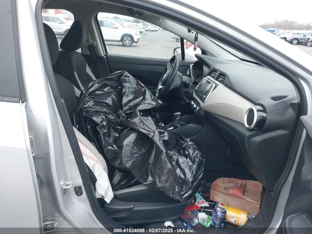 3N1CN8EV1ML893177 Nissan Versa Sv Xtronic Cvt
