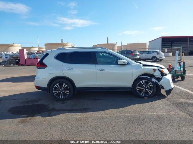 2020 Nissan Rogue Sv Fwd მანქანა იყიდება აუქციონზე, vin: 5N1AT2MT0LC798106, აუქციონის ნომერი: 41524194