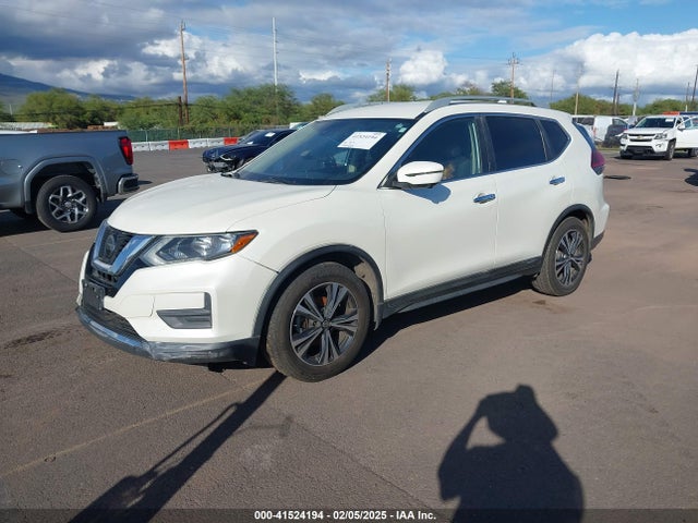 2020 Nissan Rogue Sv Fwd მანქანა იყიდება აუქციონზე, vin: 5N1AT2MT0LC798106, აუქციონის ნომერი: 41524194