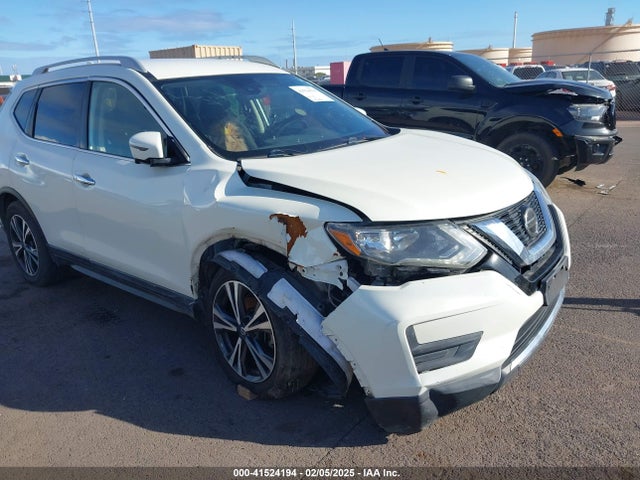 2020 Nissan Rogue Sv Fwd მანქანა იყიდება აუქციონზე, vin: 5N1AT2MT0LC798106, აუქციონის ნომერი: 41524194