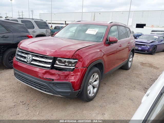 Volkswagen fsi 2018 1V2AR2CA3JC558580 Image 2