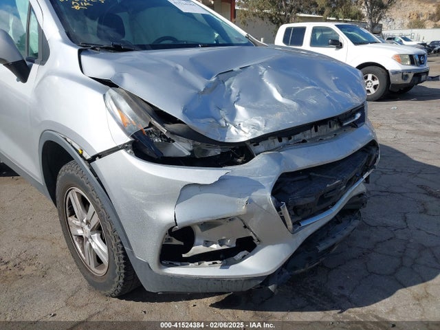 Chevrolet TRAX LS 2018 KL7CJNSB4JB607298 Image 6