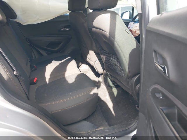 Chevrolet TRAX LS 2018 KL7CJNSB4JB607298 Image 8