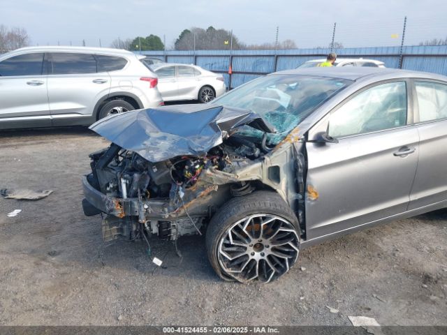 5NPD74LFXKH416034 Hyundai ELANTRA SE