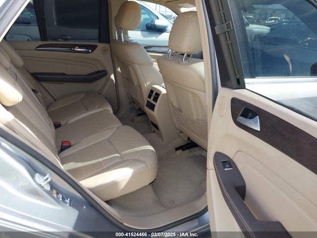 Mercedes-Benz ML 350 2015 4JGDA5JB7FA557837 Image 8