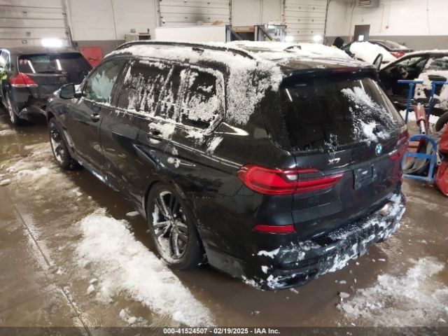 2022 BMW X7 5UXCX6C01N9M34758 Photo 2