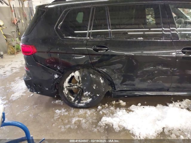 2022 BMW X7 5UXCX6C01N9M34758 Photo 5