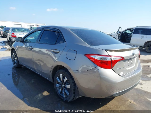 Toyota COROLLA LE 2016 5YFBURHE6GP428463 Image 3
