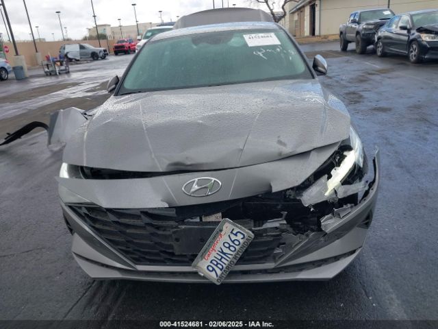 KMHLM4AJ9NU031372 Hyundai Elantra Hybrid Blue