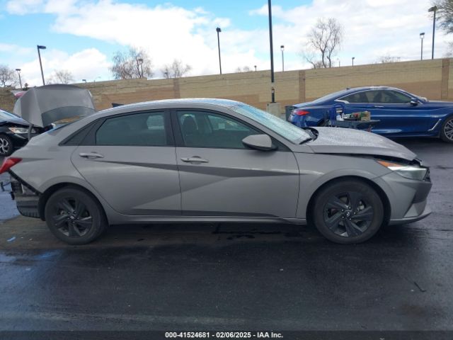 KMHLM4AJ9NU031372 Hyundai Elantra Hybrid Blue