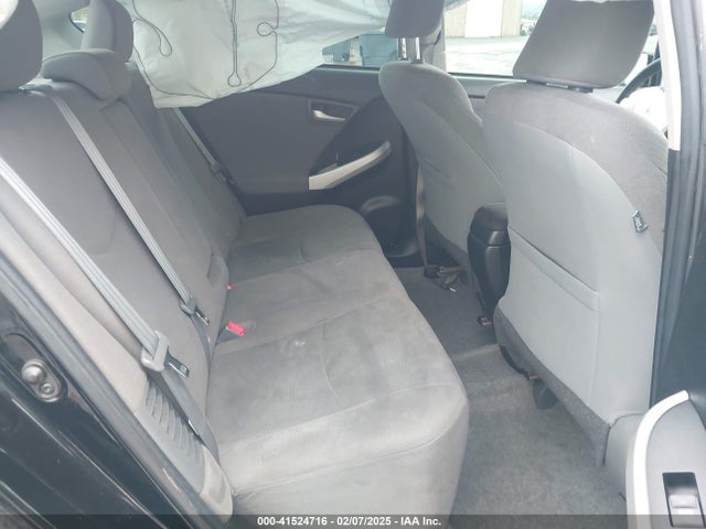 Toyota Prius Two 2015 JTDKN3DUXF1928801 Image 8