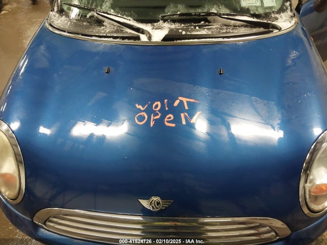 2008 MINI COOPER WMWMF33558TU66605 Photo 9