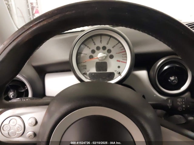 2008 MINI COOPER WMWMF33558TU66605 Photo 6