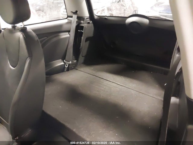 2008 MINI COOPER WMWMF33558TU66605 Photo 7