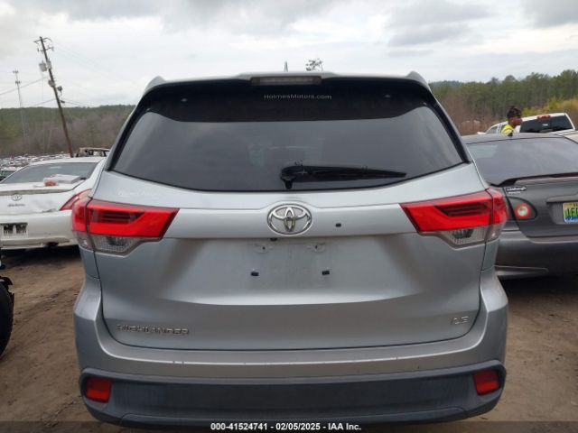 5TDZZRFH3KS329001 Toyota Highlander Le Plus