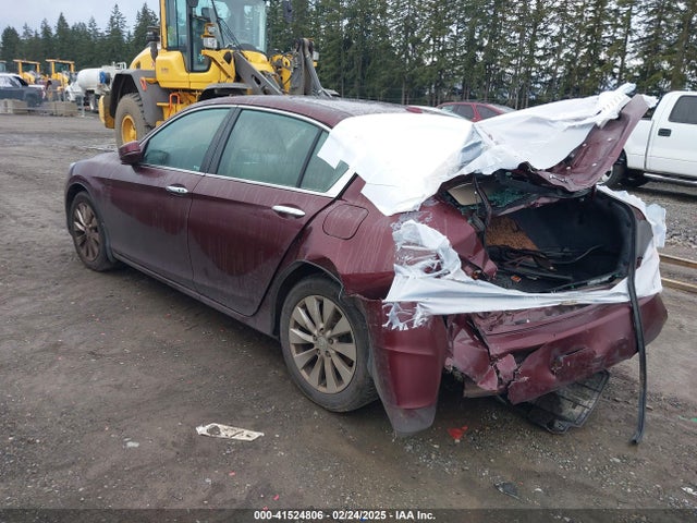 1HGCR2F83FA054084 Honda Accord