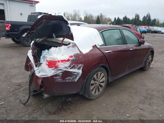 1HGCR2F83FA054084 Honda Accord