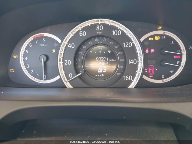 1HGCR2F83FA054084 Honda Accord