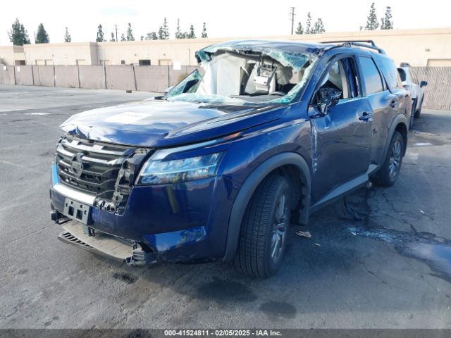 5N1DR3BA2NC256527 Nissan Pathfinder Sv 2wd