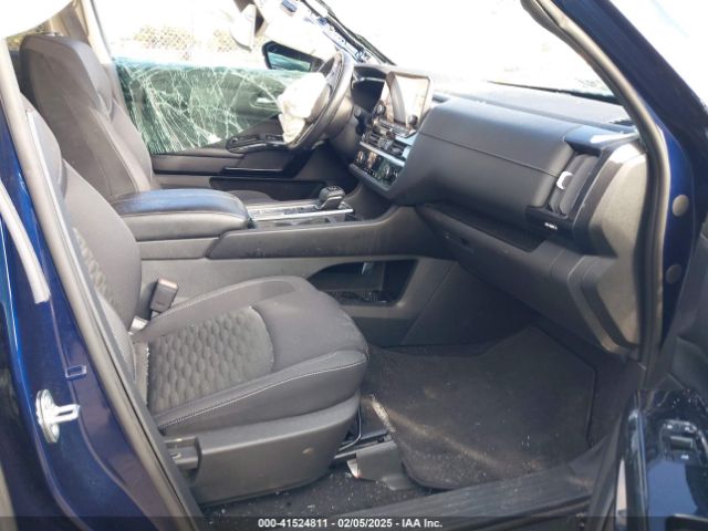 5N1DR3BA2NC256527 Nissan Pathfinder Sv 2wd