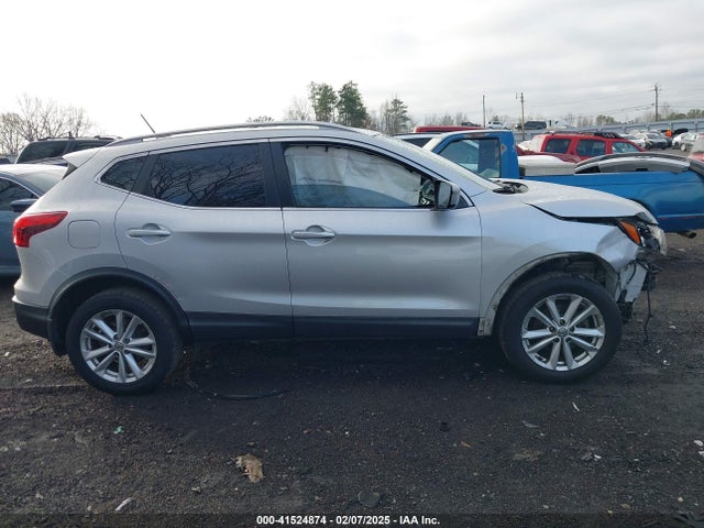 JN1BJ1CR5HW127358 Nissan Rogue Sport Sv