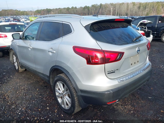 JN1BJ1CR5HW127358 Nissan Rogue Sport Sv