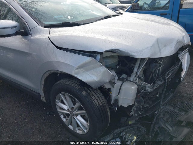 JN1BJ1CR5HW127358 Nissan Rogue Sport Sv