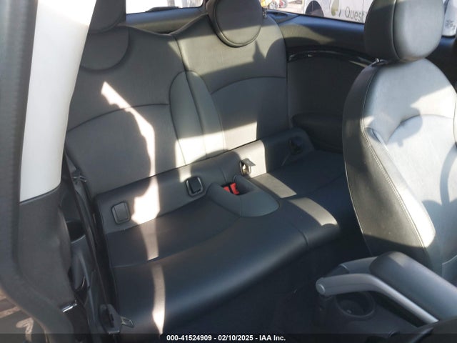 2010 MINI COOPER S CLUBMAN WMWMM3C5XATP75689 Photo 7