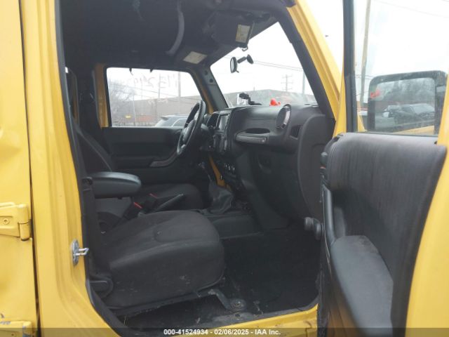 1C4BJWDG3FL594283 Jeep Wrangler Unlimited Sport