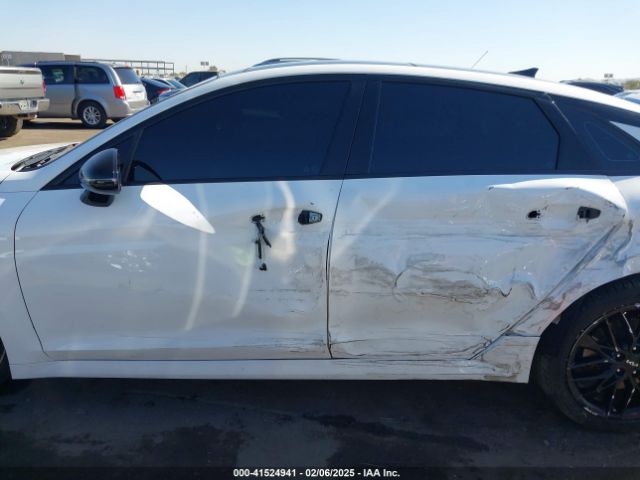 5XXG44J87NG153642 KIA K5 Gt