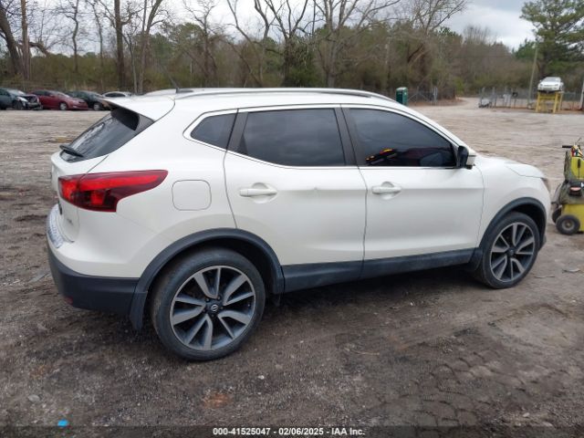 JN1BJ1CP4JW101810 Nissan Rogue Sport Sl