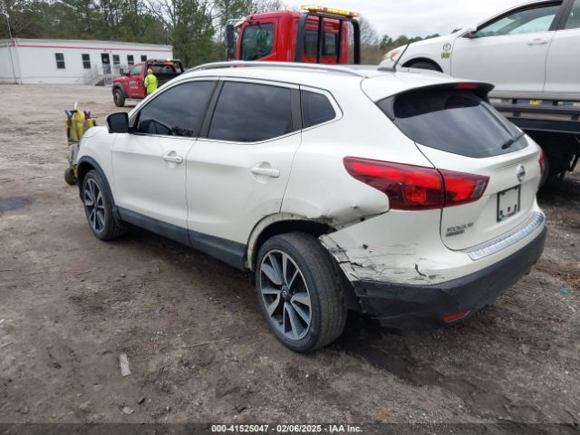 JN1BJ1CP4JW101810 Nissan Rogue Sport Sl