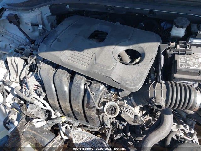 5NPD84LF0JH275857 Hyundai ELANTRA SEL