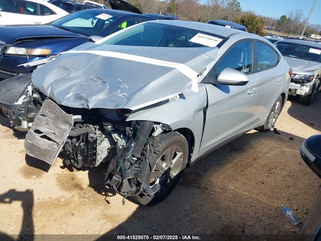5NPD84LF0JH275857 Hyundai ELANTRA SEL