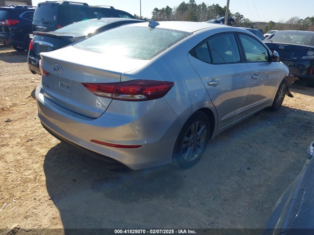 5NPD84LF0JH275857 Hyundai ELANTRA SEL