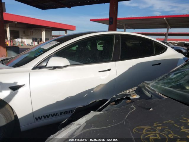 5YJ3E1EB1NF236969 Tesla Model 3 Long Range Dual Motor All-wheel Drive