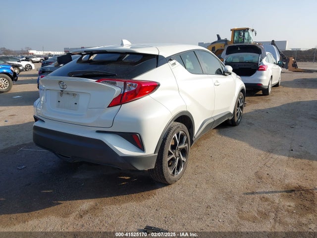 JTNKHMBXXM1099019 Toyota C-HR XLE