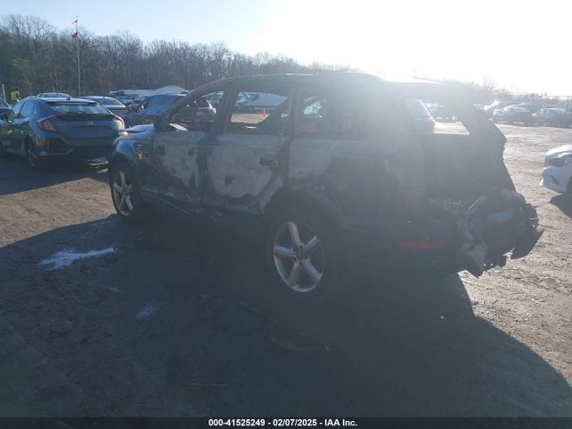 2011 AUDI Q7 WA1DGAFE9BD005659 Photo 2