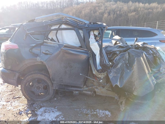 Toyota RAV4 LE 2017 2T3BFREV6HW562282 Image 14